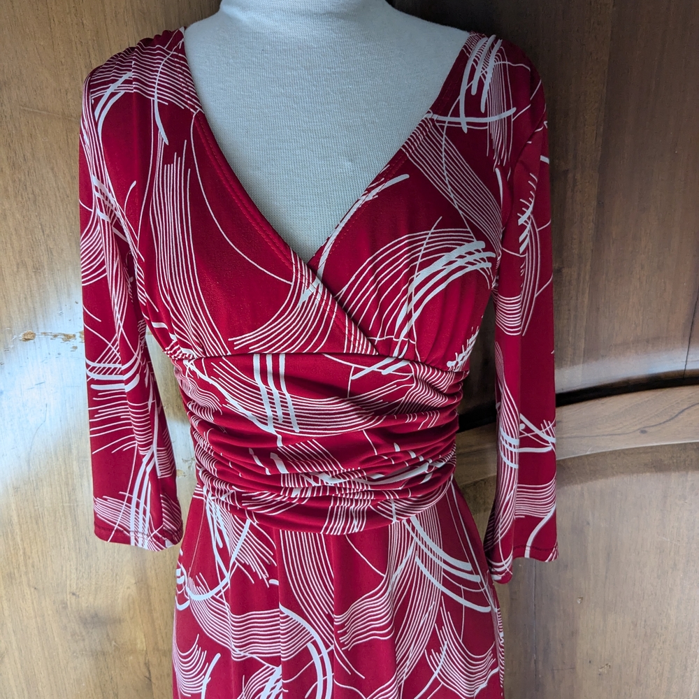 Red Patterned Dress - Picture 4 of 4